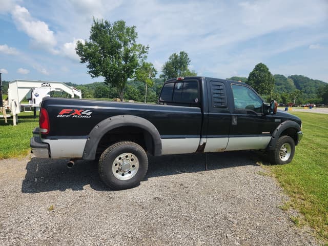 Image of Ford F-250 equipment image 4