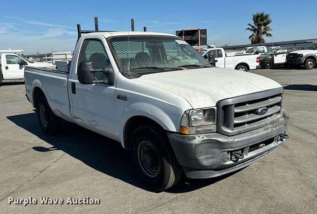 Image of Ford F-250 equipment image 2