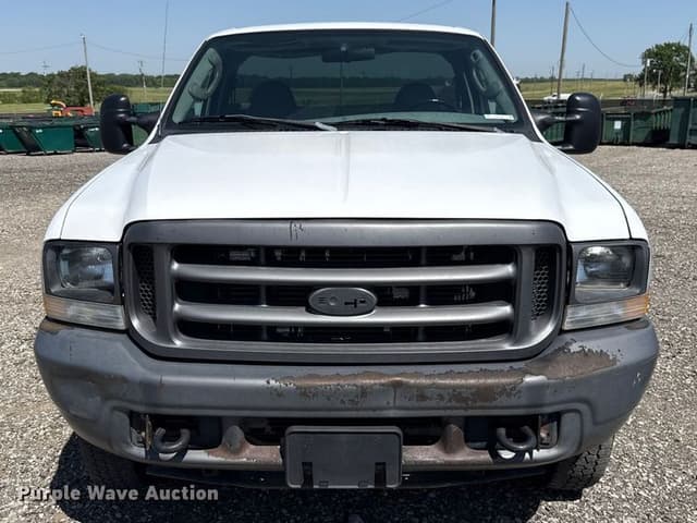 Image of Ford F-250 equipment image 1