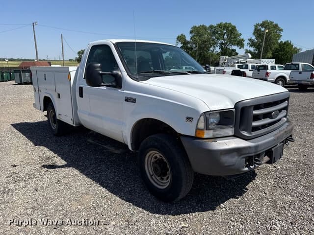 Image of Ford F-250 equipment image 2