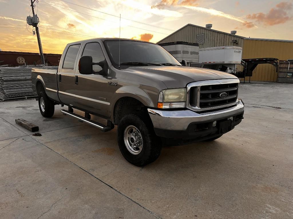 Image of Ford F-250 Primary image