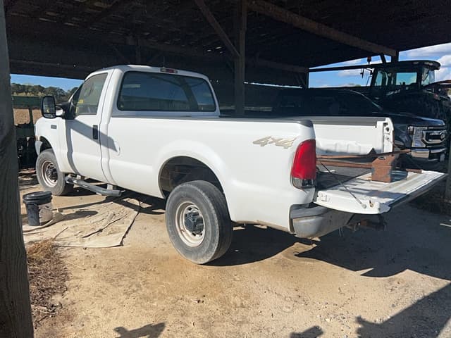 Image of Ford F-250 equipment image 1