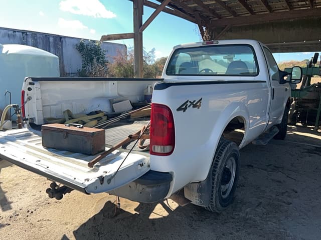 Image of Ford F-250 equipment image 4