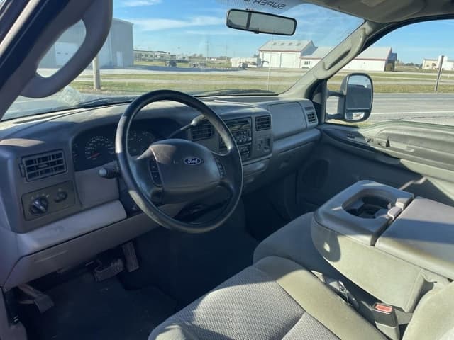 Image of Ford F-250 equipment image 4