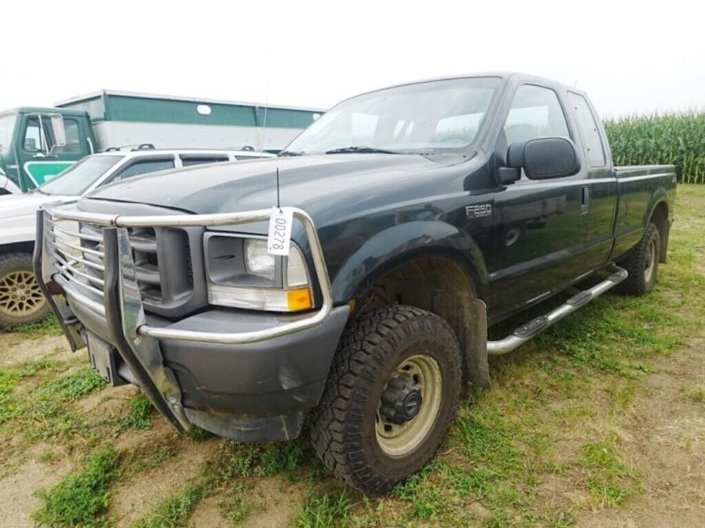 2004 Ford F-250 Equipment Image0