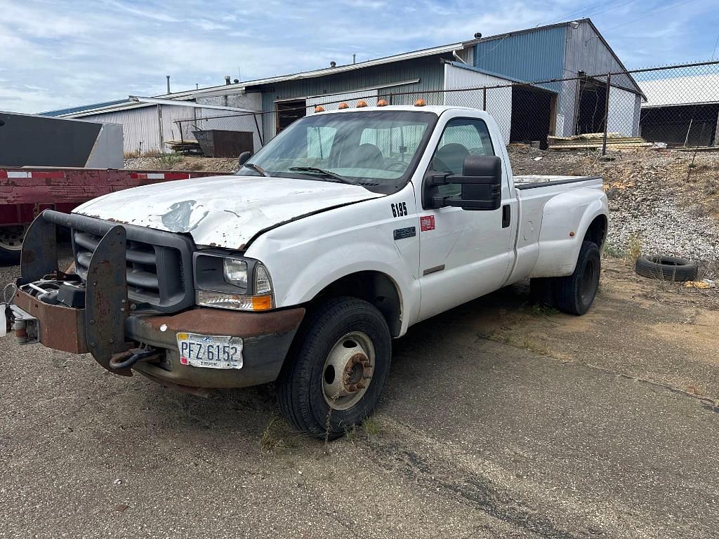 Image of Ford F-350 Primary image