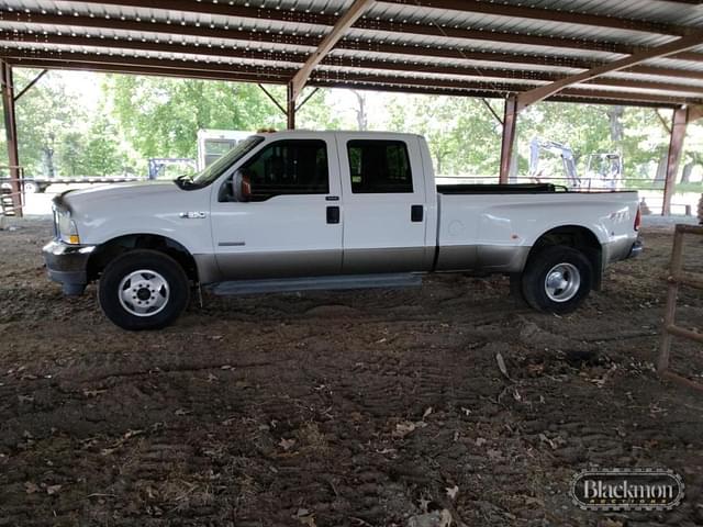 Image of Ford F-350 equipment image 1