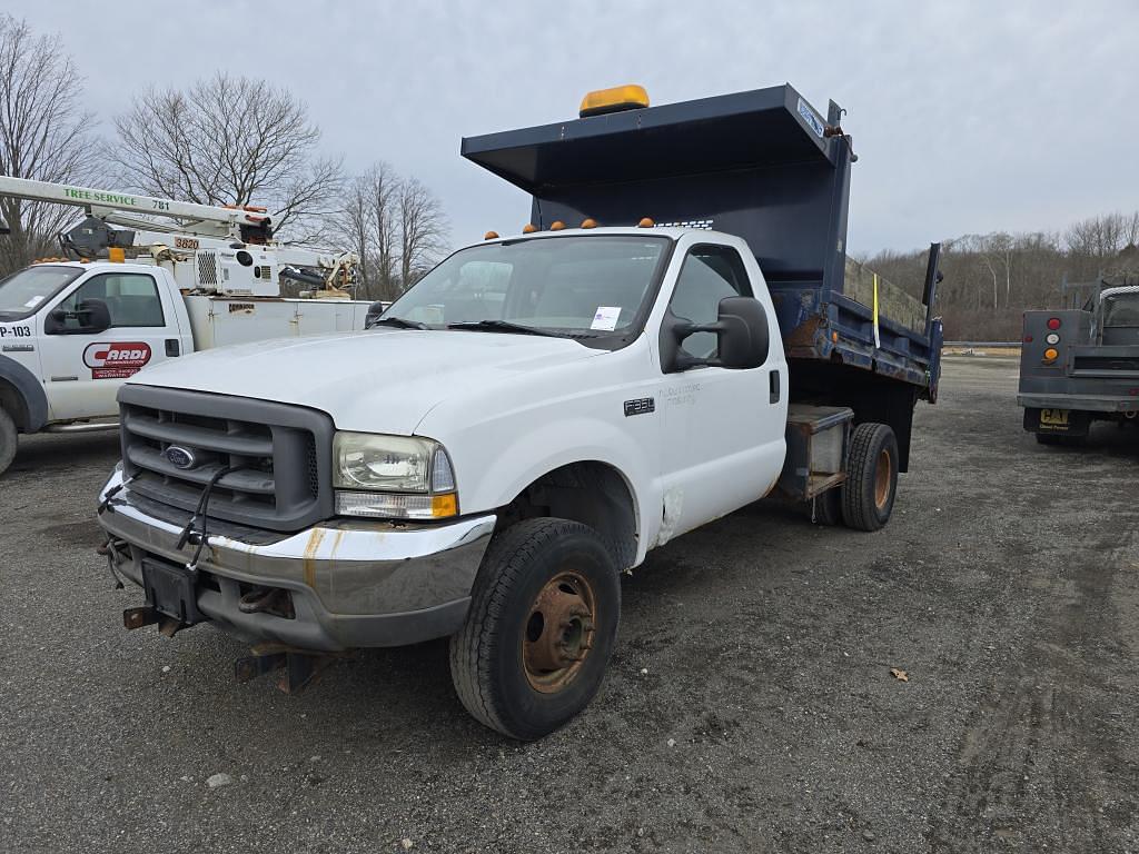 Image of Ford F-350 Primary image