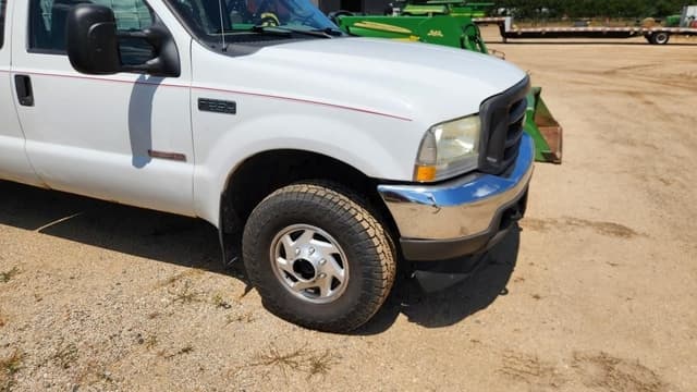 Image of Ford F-350 equipment image 1