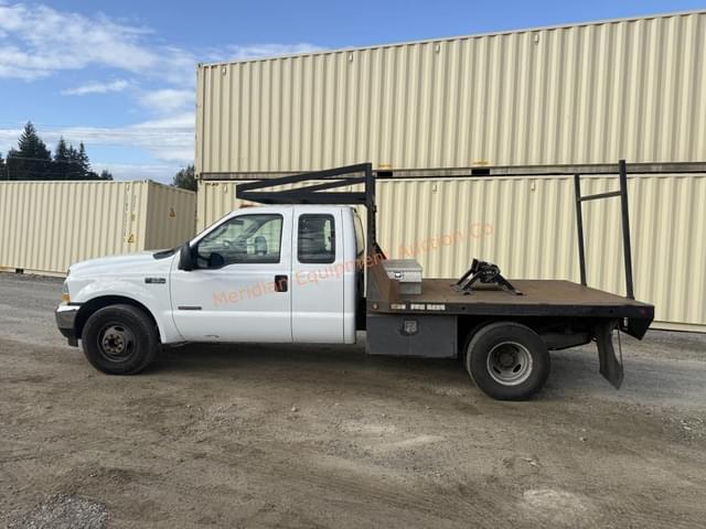 Image of Ford F-350 equipment image 2