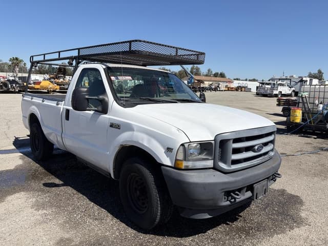 Image of Ford F-350 equipment image 1