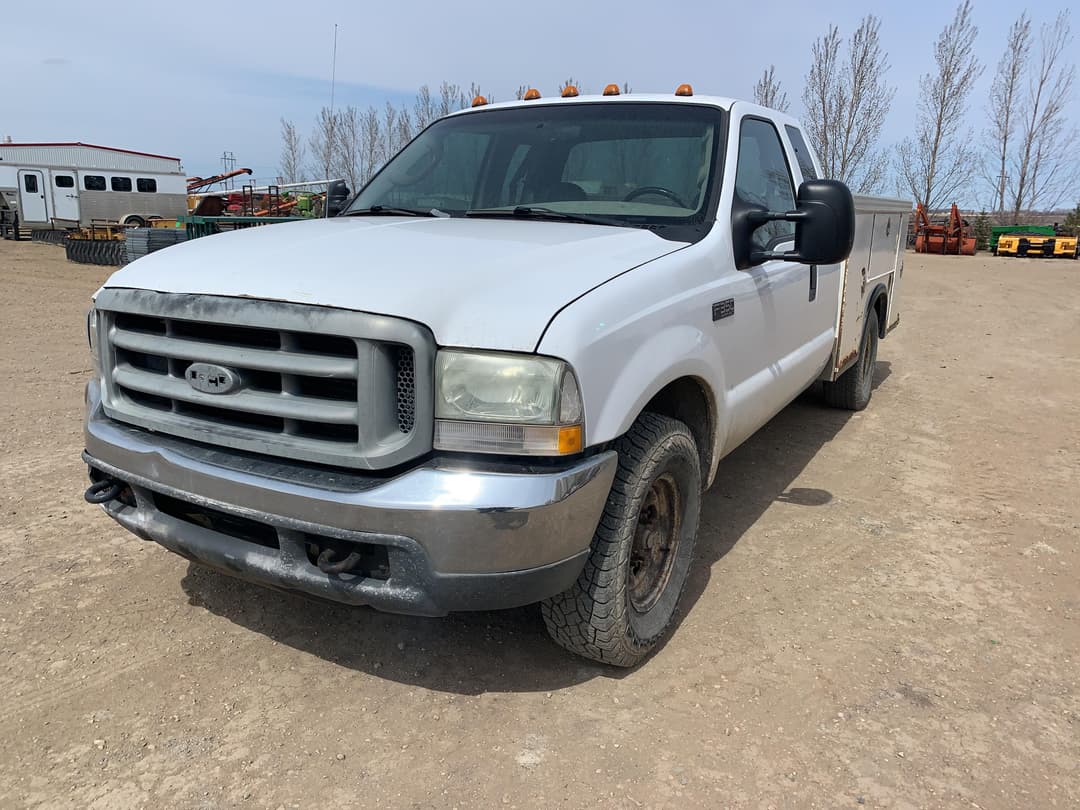 Image of Ford F-350 Primary image