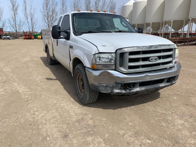 Image of Ford F-350 equipment image 2