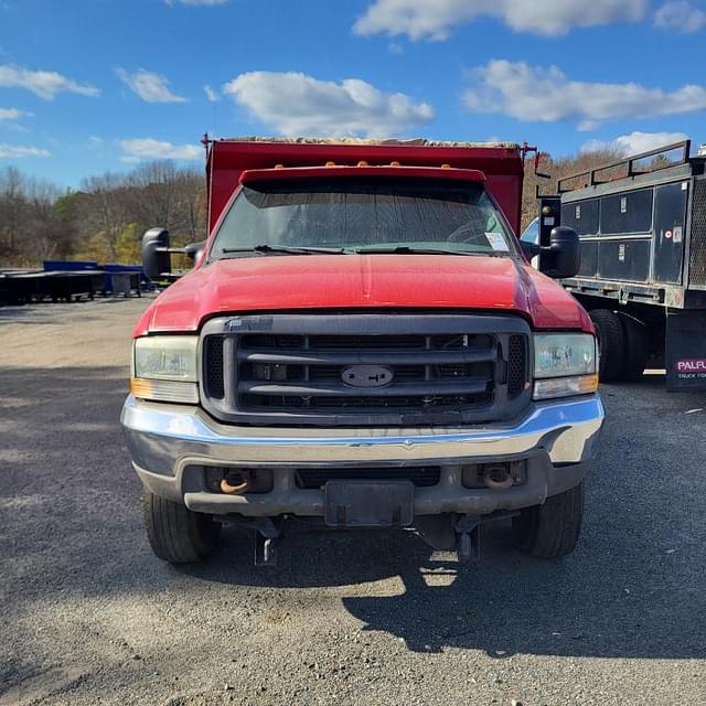 Image of Ford F-350 equipment image 1