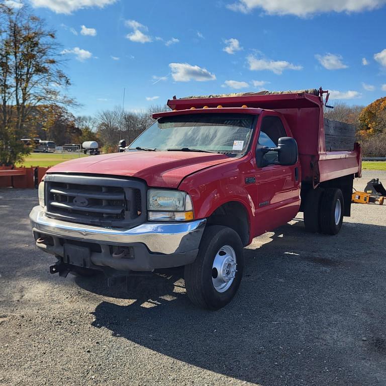 Image of Ford F-350 Primary image