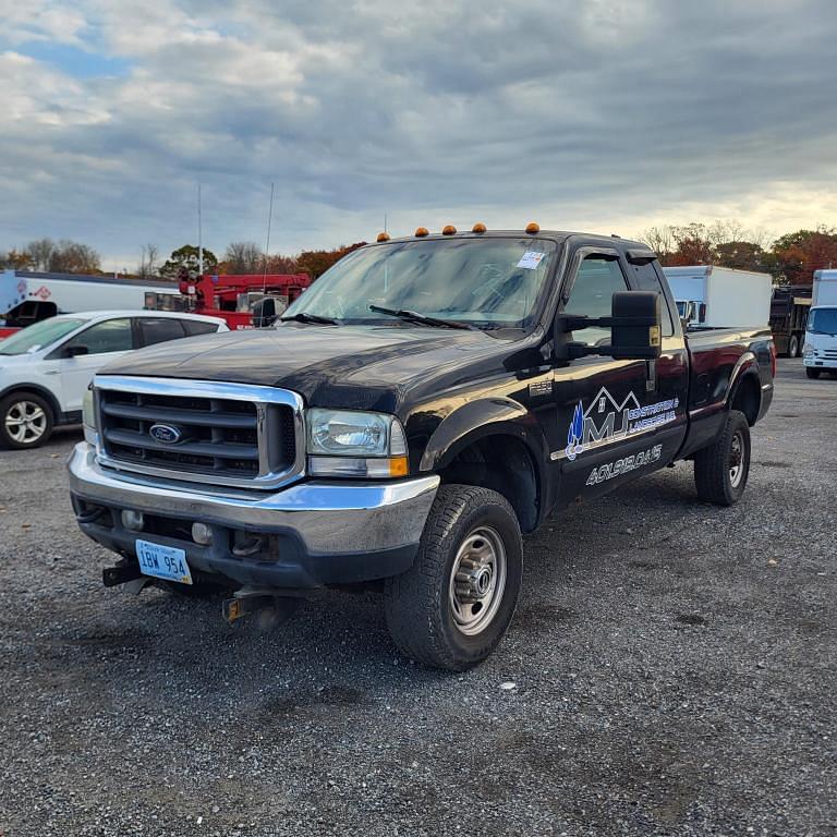 Image of Ford F-350 Primary image