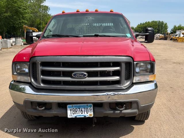 Image of Ford F-350 equipment image 1