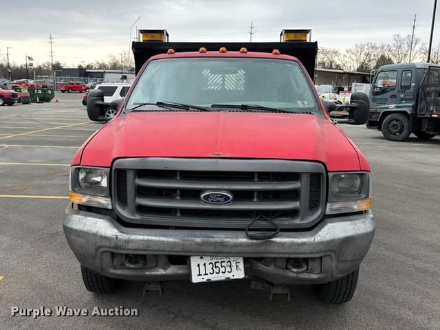 Image of Ford F-350 equipment image 1