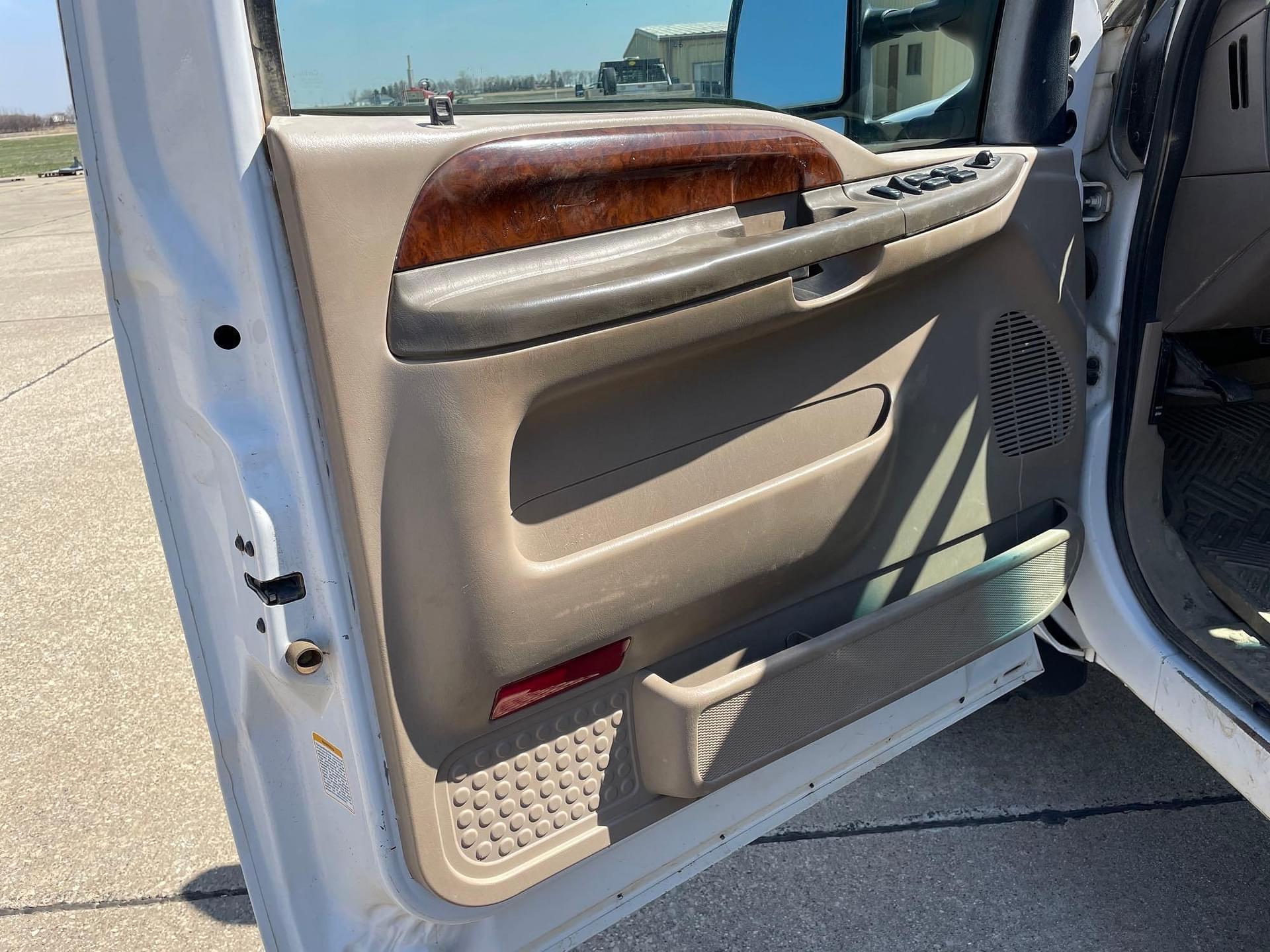 Main image Ford F-350 43