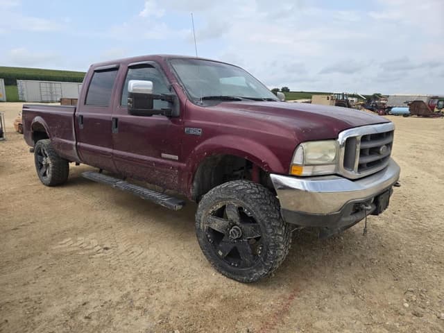 Image of Ford F-350 equipment image 4