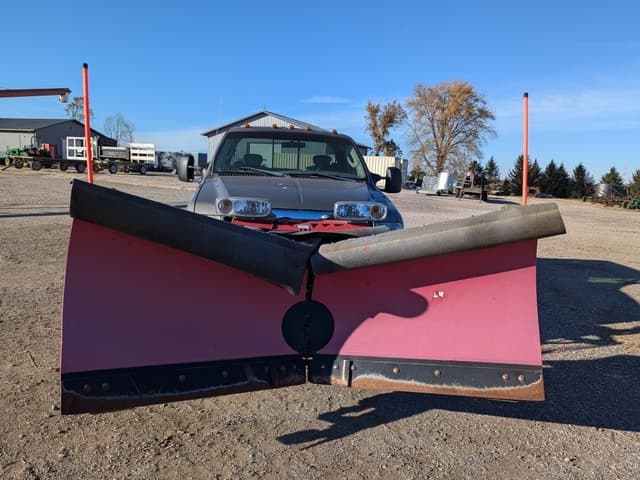 Image of Ford F-350 equipment image 1