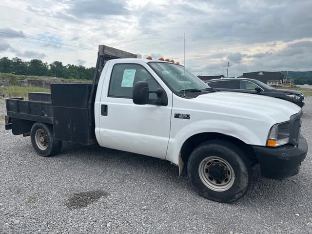 Image of Ford F-350 equipment image 1