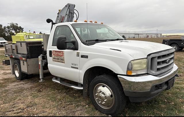 Image of Ford F-450 equipment image 1