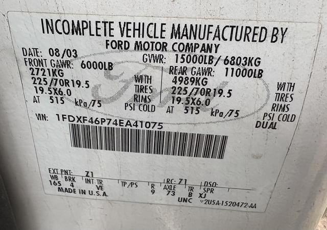 Image of Ford F-450 equipment image 3