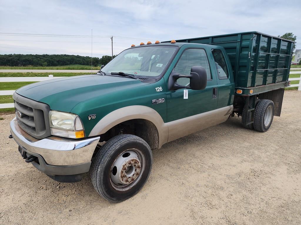 Image of Ford F-450 Primary image