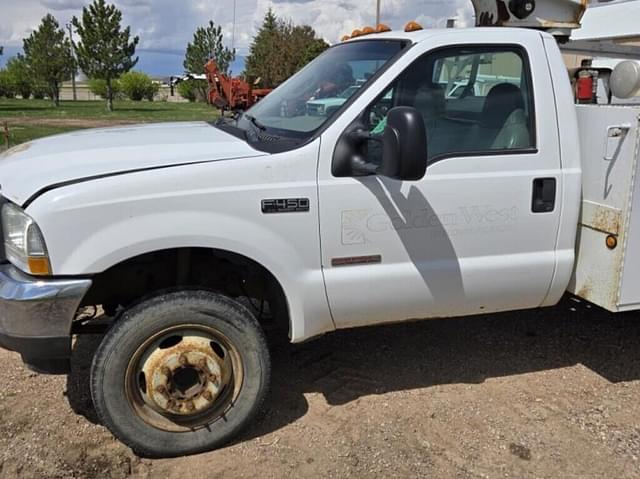 Image of Ford F-450 equipment image 1