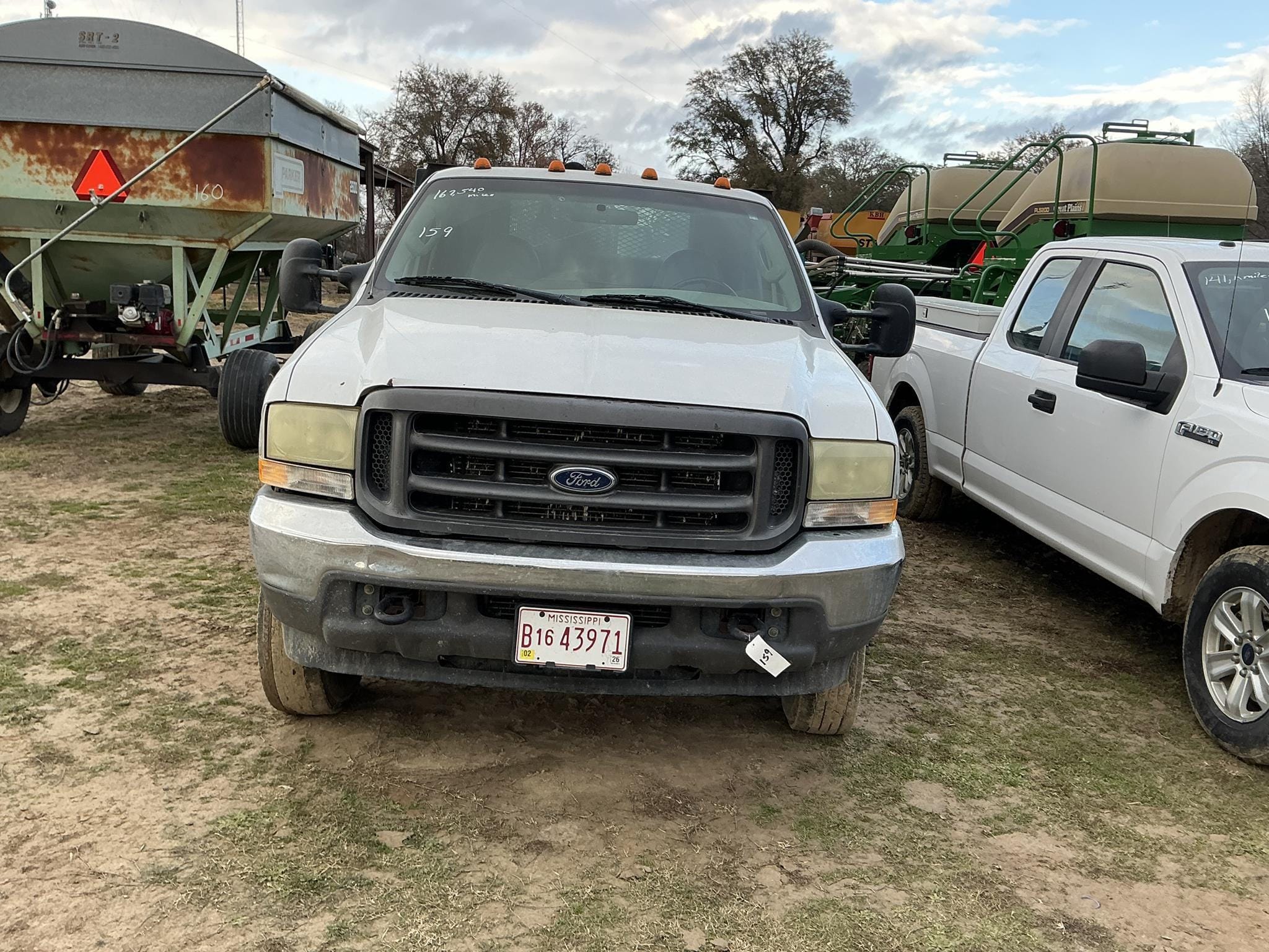 2004 Ford F-450 Equipment Image0