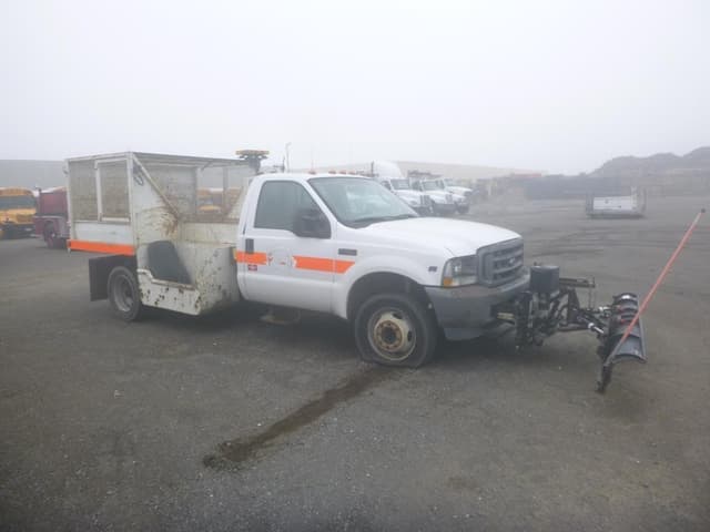 Image of Ford F-450 equipment image 1