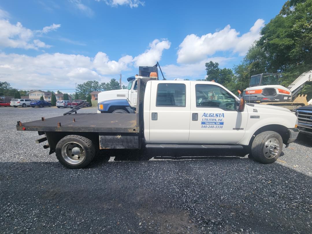 Image of Ford F-450 Primary image