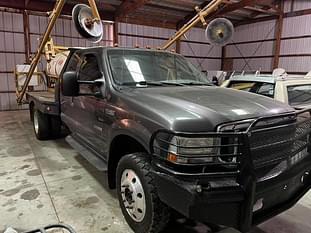 2004 Ford F-450 Equipment Image0