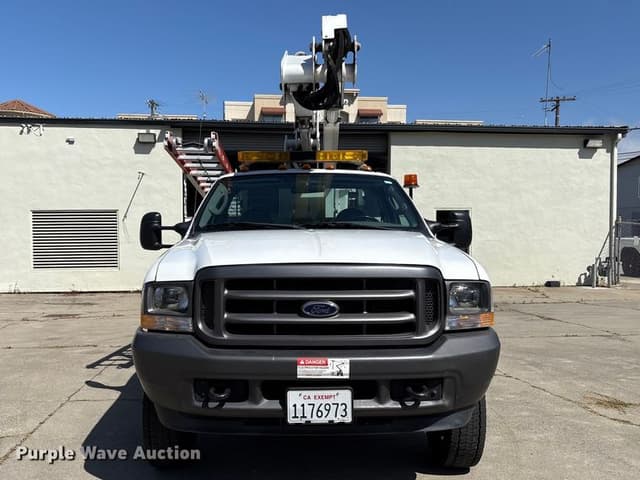 Image of Ford F-450 equipment image 1