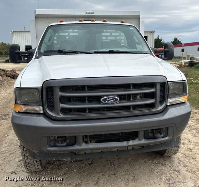 Image of Ford F-450 equipment image 1