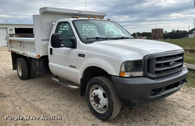 Image of Ford F-450 equipment image 2