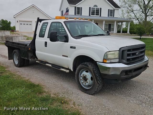 Image of Ford F-550 equipment image 2