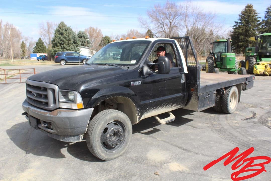 Image of Ford F-450 Primary image