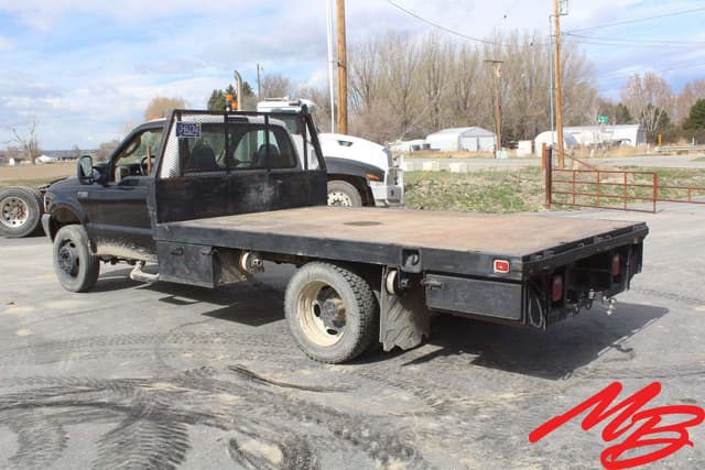 Image of Ford F-450 equipment image 2