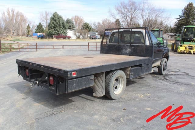 Image of Ford F-450 equipment image 4