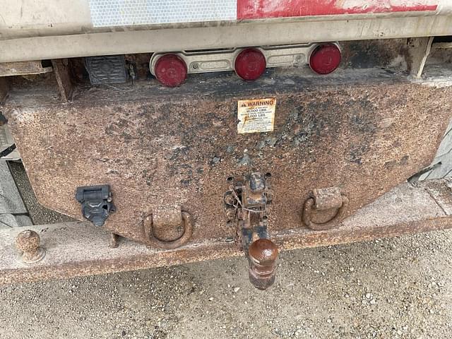 Image of Ford F-450 equipment image 4
