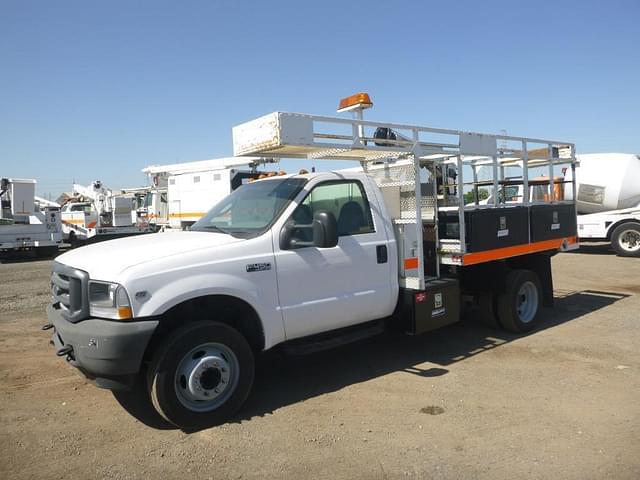 Image of Ford F-450 equipment image 1
