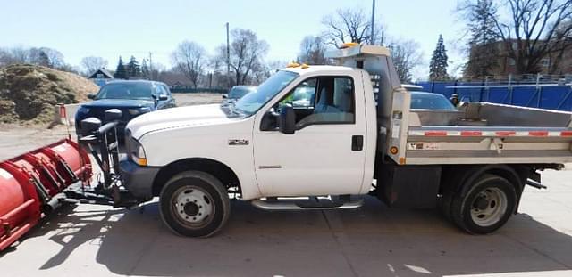 Image of Ford F-450 equipment image 1