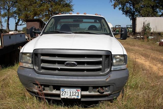 Image of Ford F-550 equipment image 1