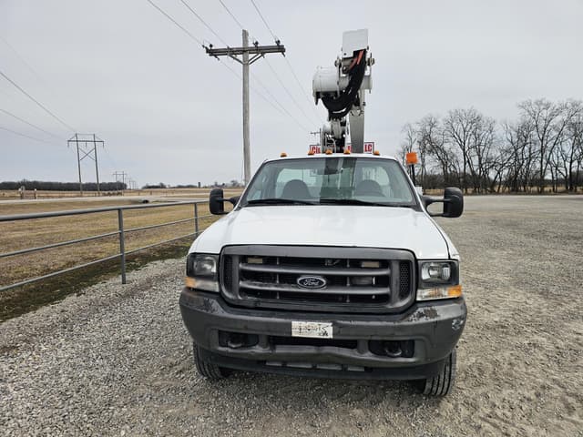 Image of Ford F-550 equipment image 1