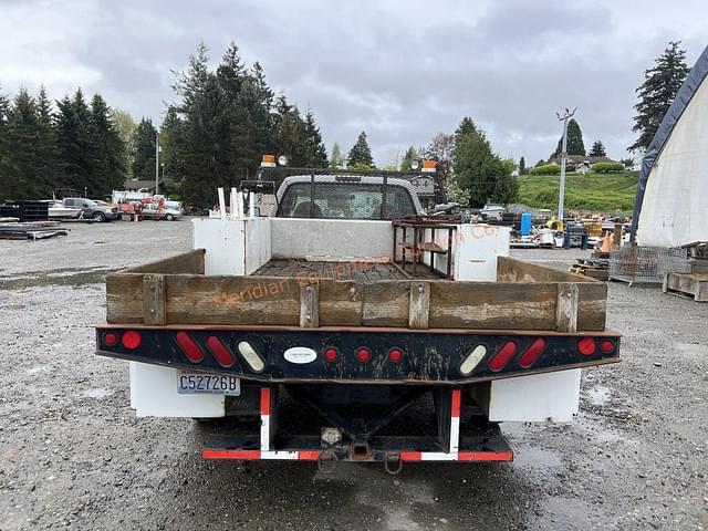 Image of Ford F-550 equipment image 3