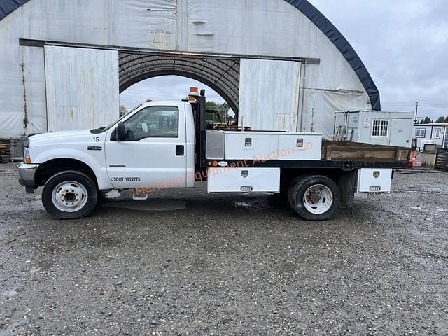 Image of Ford F-550 equipment image 1