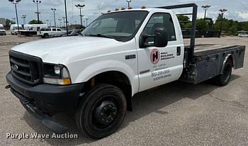 2004 Ford F-550 Equipment Image0