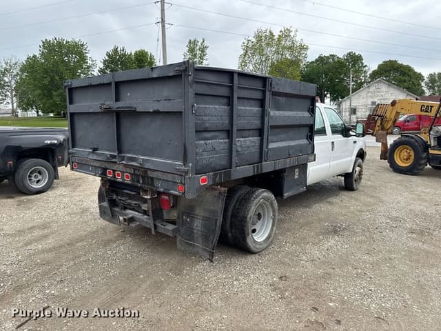 Image of Ford F-550 equipment image 4